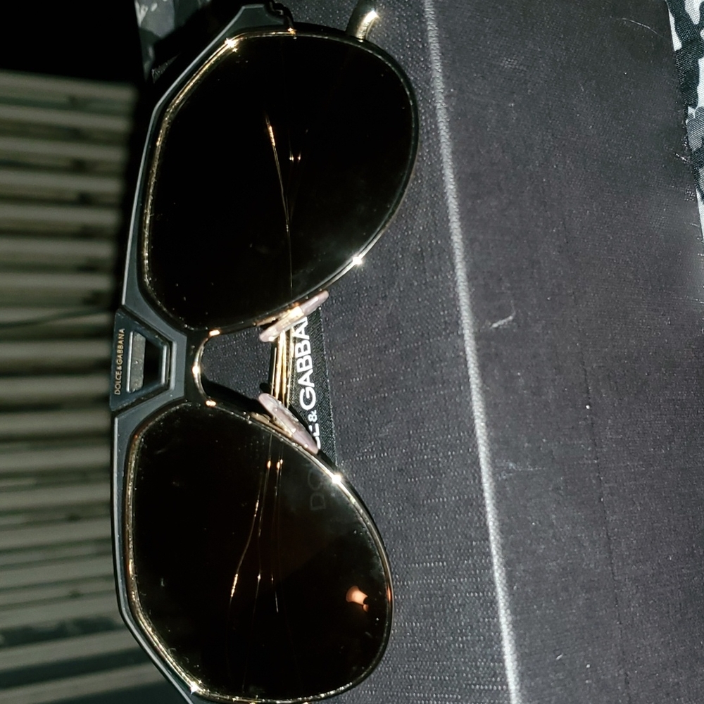 Authentic d&g